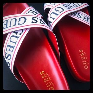 NWOT, GUESS Crossbodied Slides Women’s Sz 8